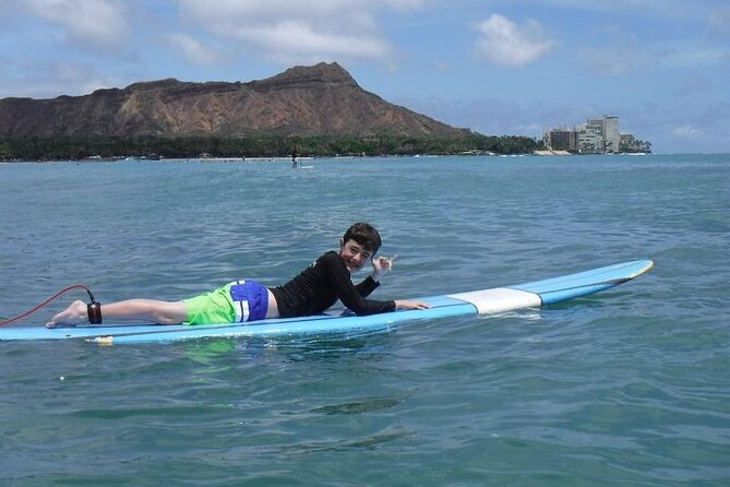 1.5-Hour Semi Private Surfing Lesson in Honolulu - Into Waikīkī’s beginner waves