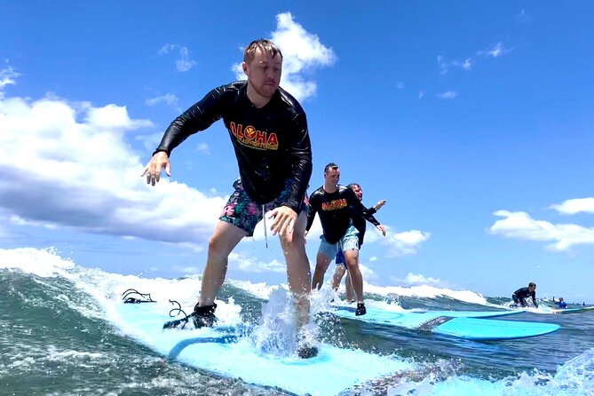 2-Hour Semi Private Hawaiian Surf Lesson with the best in Maui.. - Paddling into gentle waves at Kalama Park
