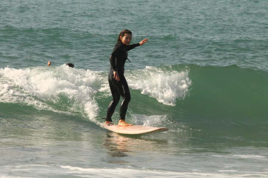 Agadir: Taghazout Beach Surf Lesson with Lunch and Transfer - Sand, theory, and the first pop-up