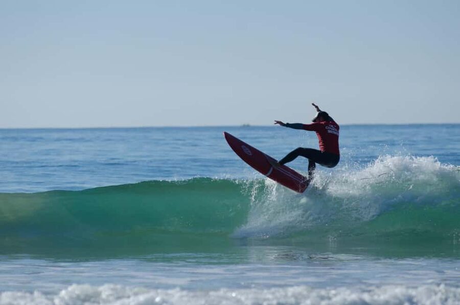 Albufeira: Small Group Surf Lesson with Private Instructor - Timing, flexibility, and what to bring