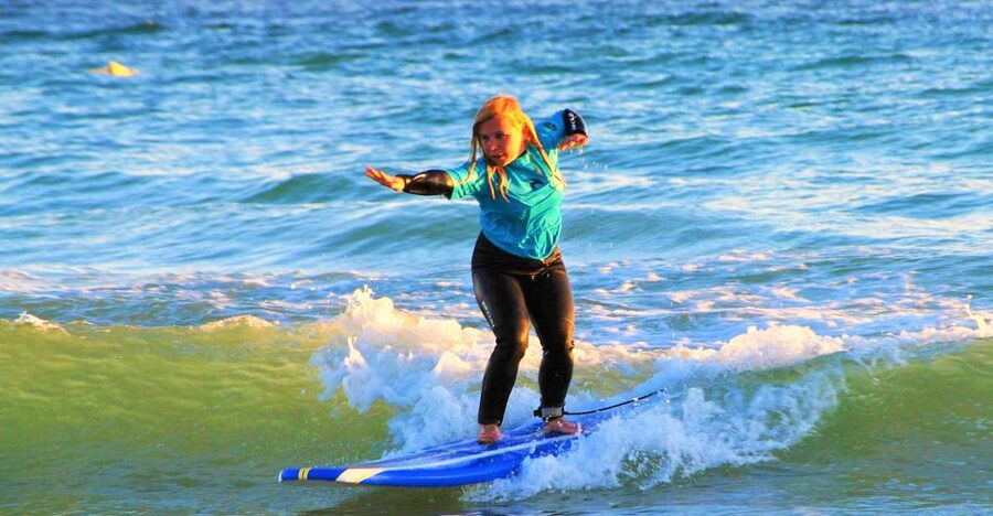 Albufeira: Surfing Lesson at Galé Beach - Starting at the Surf4Fun hut by Albufeira’s pier