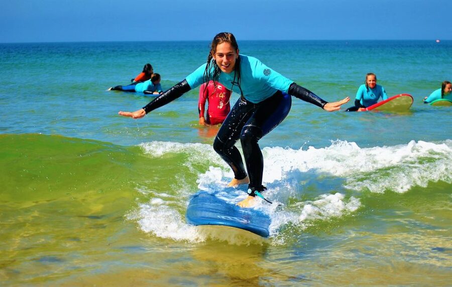 Albufeira: Surfing Lesson at Galé Beach - Learning the first wave at Galé Beach
