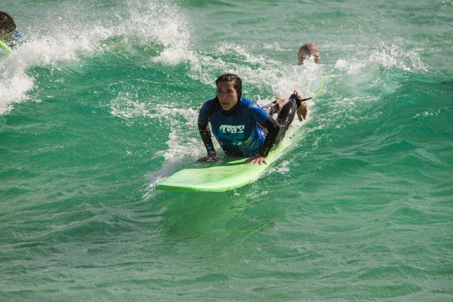 Armação de Pêra: 1:30-hour Surf experience Lesson/clinic - Your first hour on an Algarve surfboard