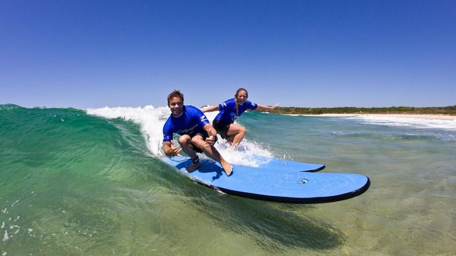 Armação de Pêra: 1:30-hour Surf experience Lesson/clinic - Why eight students or fewer makes a difference