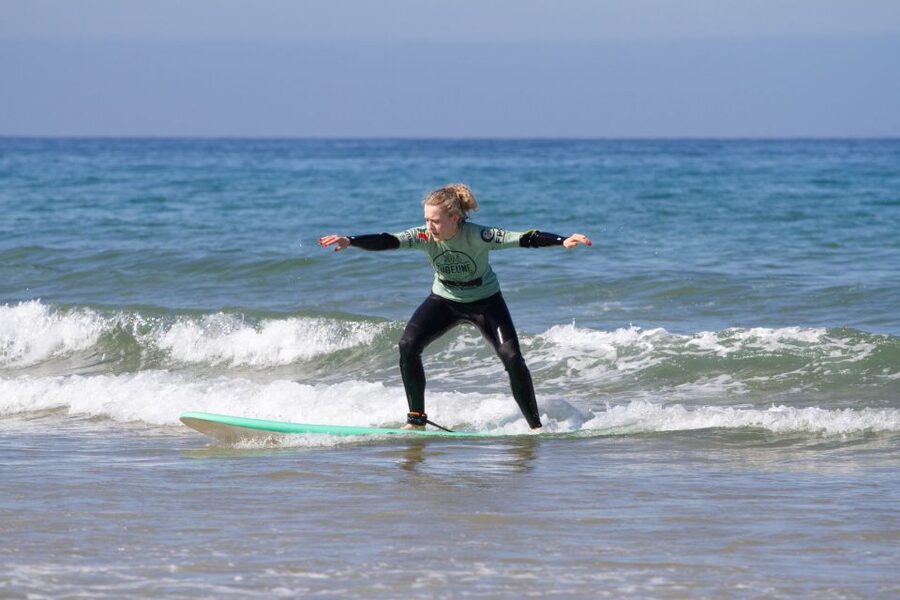 Aulas de Surf/Surf Lesson - Lisboa - Why the coach matters more than the beach name