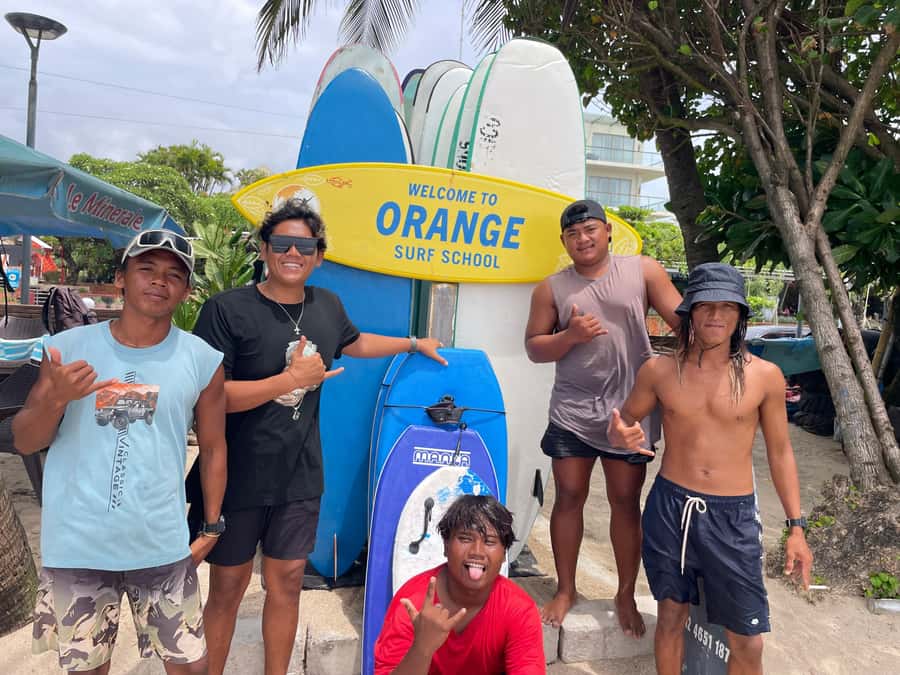 Bali: Kuta Beach Surfing Lesson (1 Hour, Local Instructor) - What the $9 price includes