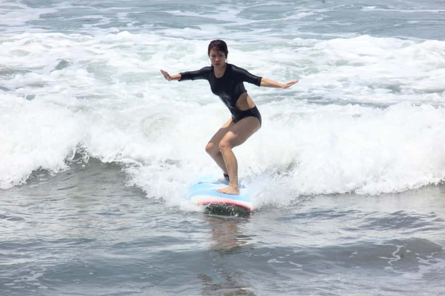 Bali: Kuta Beach Surfing Lesson (2 Hours, Local Instructor) - What happens on the beach before you surf