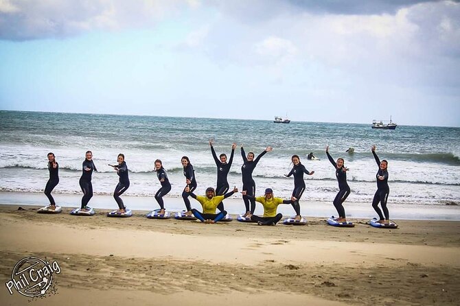 Beginner group surf lesson - Why Jeffreys Bay is a smart place to start