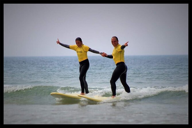 Beginner group surf lesson - What happens during the two-hour lesson