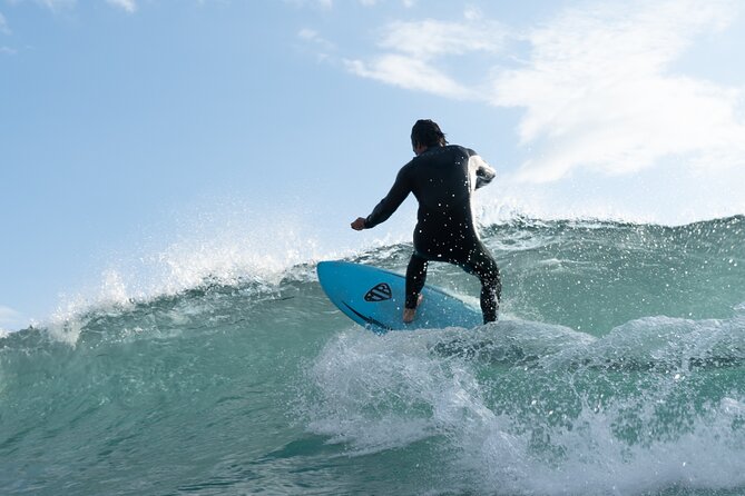 Beginners, intermediate and advanced surf lessons - What makes the small group useful