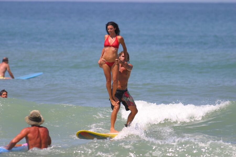 Biarritz : Cours de surf sur la côte Basque. - Boards and wetsuits for different ability levels