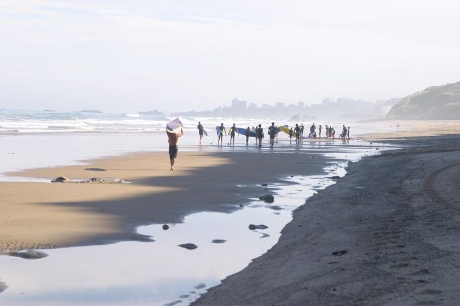 Biarritz : Cours de surf sur la côte Basque. - Who should book this Biarritz surf lesson?