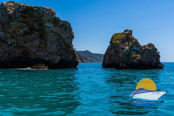 Boat trip + Paddle Surf + snorkel + aperitif + drink - Snorkeling depends on the day