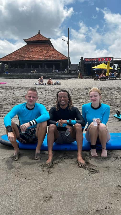 Canggu: Private Surf Lesson with certified lifeguard - Moving from the pop-up to the first waves