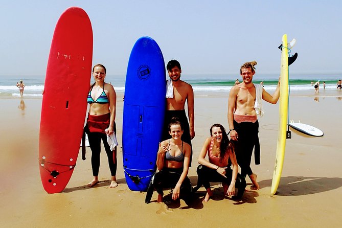 Caparica Surf Experience - Arriba Fossil da Costa de Caparica and the coastal setting