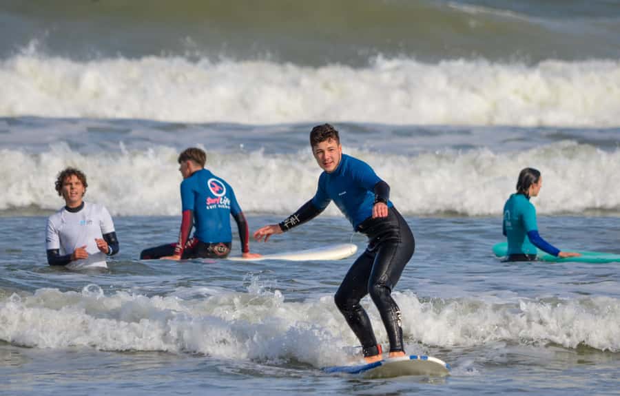 Cape Town:Learn to surf with the best view of Table Mountain - Key points at a glance