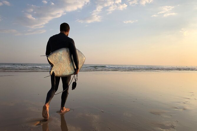 Capifórnia Surf Experience - Lisbon - Equipment included means less hassle