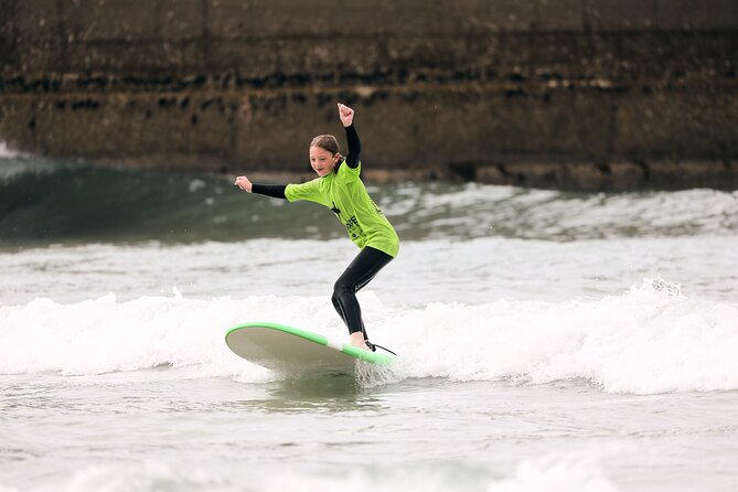 Children's School Holiday Surf Session (8-13 year olds) - The instructors and coaching style