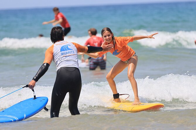 Classes DE Surf Collectif DE 1H30 - Getting changed before the 90-minute lesson