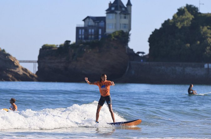 Classes DE Surf Collectif DE 1H30 - What the $54.42 price delivers