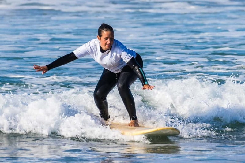 Costa da Caparica: Surf Lesson 2 hour All levels - Why the group size is worth noticing