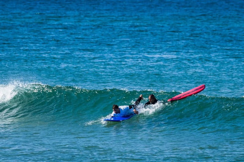 Costa da Caparica: Surf Lesson 2 hour All levels - What happens before you touch the water