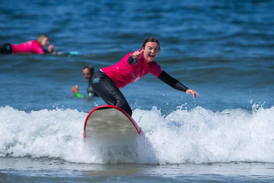 Duckdive - Surf Class in Caparica - Learning more than how to stand on a board