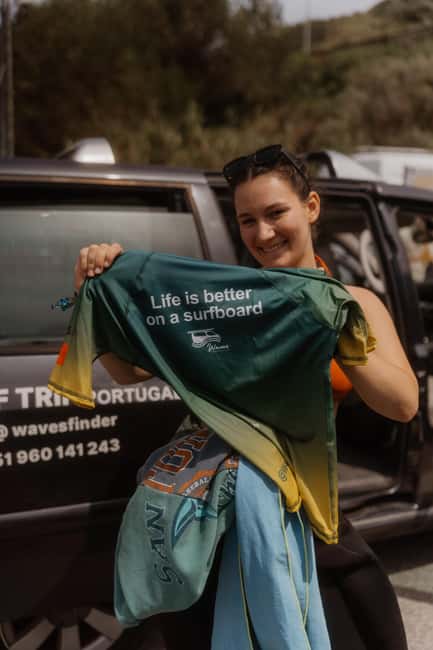 Ericeira: 2h Surfing Lesson - From accommodation pickup to the Ericeira beach