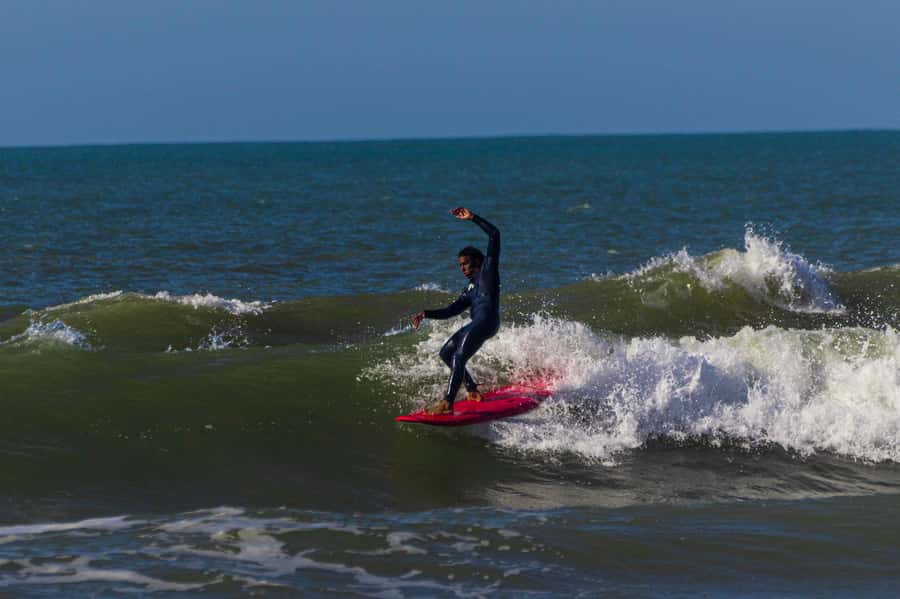 Essaouira surf lesson with Hotel Pickup - What happens if Essaouira has flat waves