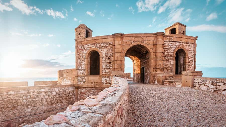 Essaouira: Surf Trip from Marrakech - Who should book this surf trip