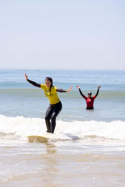 Falésia Beach Surf Class in Small Group + Hot Shower - Who will get the most from this class