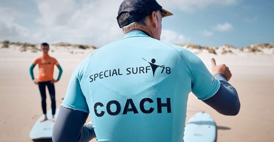 Family/children surf lesson - Who should book this lesson?