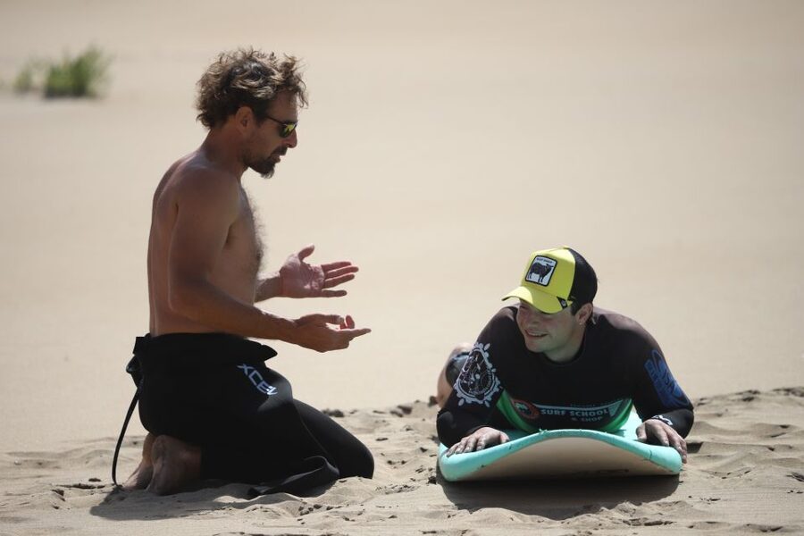 Fuerteventura : Corralejo Surf Lesson - Who should book this Corralejo surf lesson