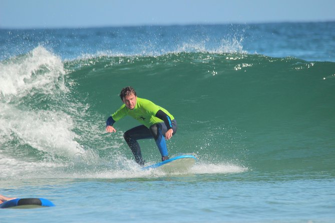 Full-Day (2 x 2 hr lessons) Surf Experience Newquay: All levels - Meeting the school above Belushi’s in central Newquay