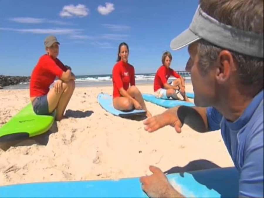 Gold Coast: Private Surf Lesson at The Spit - Personal coaching instead of a crowded class