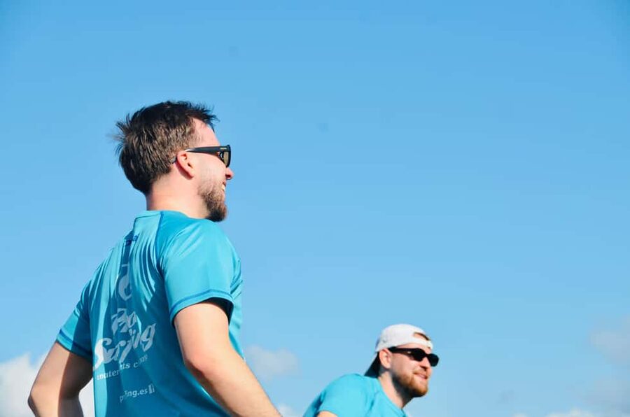 Gran Canaria: Kids & Teens Surf Lesson (8–16 yrs) - Who should book this lesson?