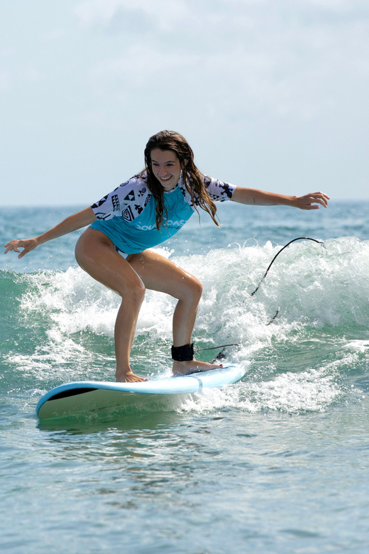 Gran Canaria Playa del Ingles: Surf lessons all levels - Why the shallow beach helps first-time surfers