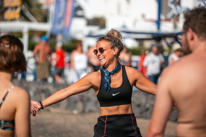 Group Surf Lessons - Should You Book It?
