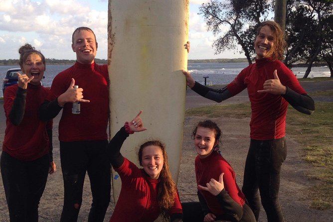 Group Surfing Lessons Kool Katz 1 day - A 40-metre goal keeps the lesson focused