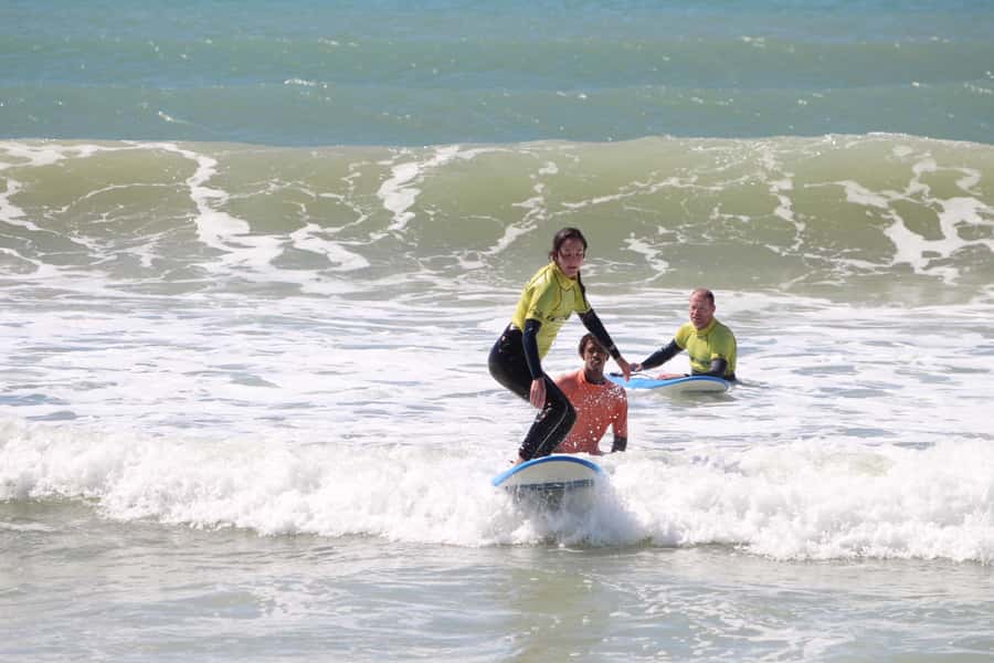 Jeffreys Bay: Learn to Surf Group Lesson - What coaching is like with Lorenzo or Angelo