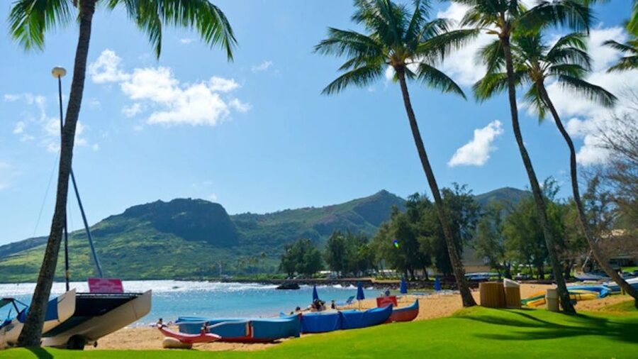 Kauai: Outrigger Canoe Surfing - How the $72 price measures up