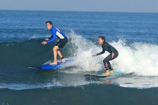 Kuta Beach Bali, 1 on 1 Surfing Lesson Orange Surf Bali - Your instructor stays with you in the water
