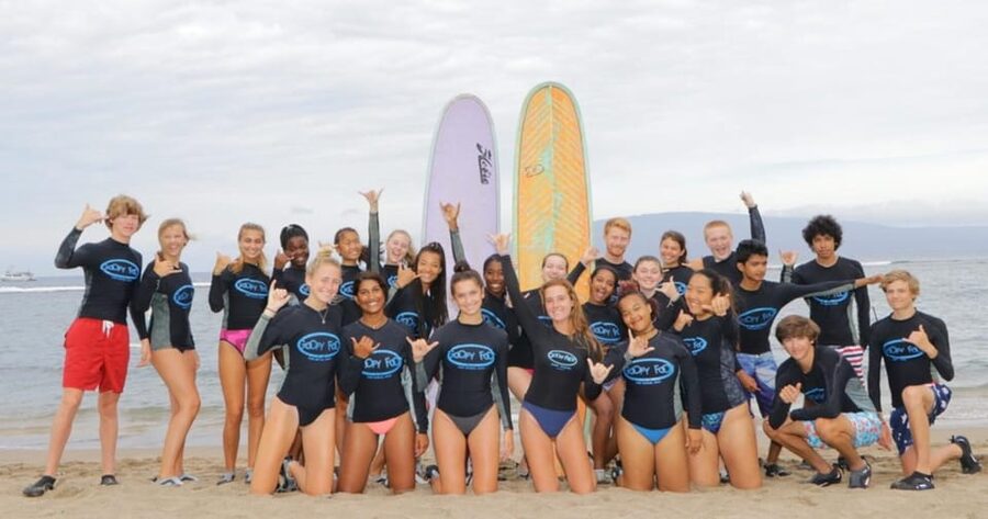Lahaina: Group Surf Lessons for Beginners - From the roadside meeting point to the first lesson