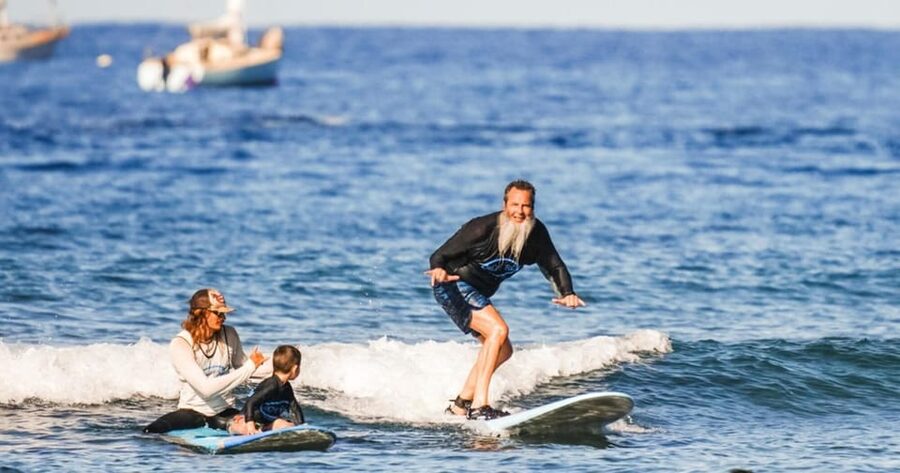 Lahaina: Group Surf Lessons for Beginners - Who should book this Lahaina lesson?