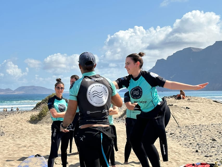Lanzarote: dynamic surf lessons with friends or private lessons in Famara - Meeting the white van near the beach
