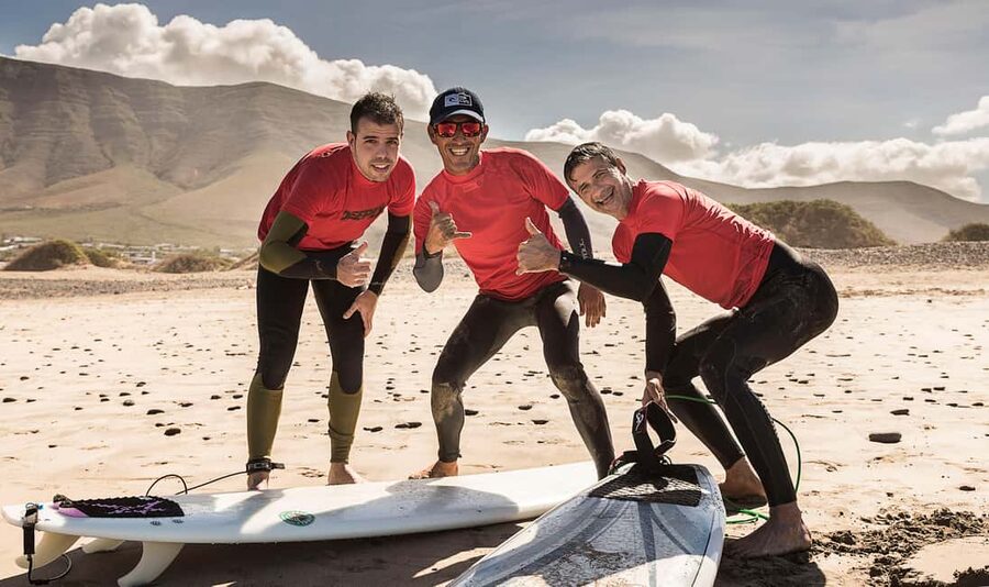 Lanzarote: Famara Private Surf Lesson with a real Pro - Meeting Claudio in Famara
