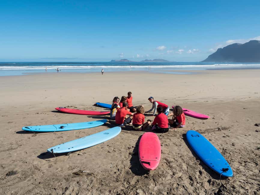 Lanzarote: Famara Private Surf Lesson with a real Pro - Walking to a Quieter Spot
