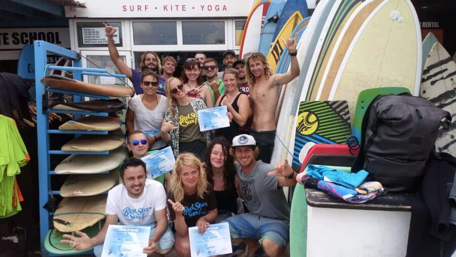 Lanzarote: Famara Surf Lessons & Courses for All Levels - Choosing between three and five days