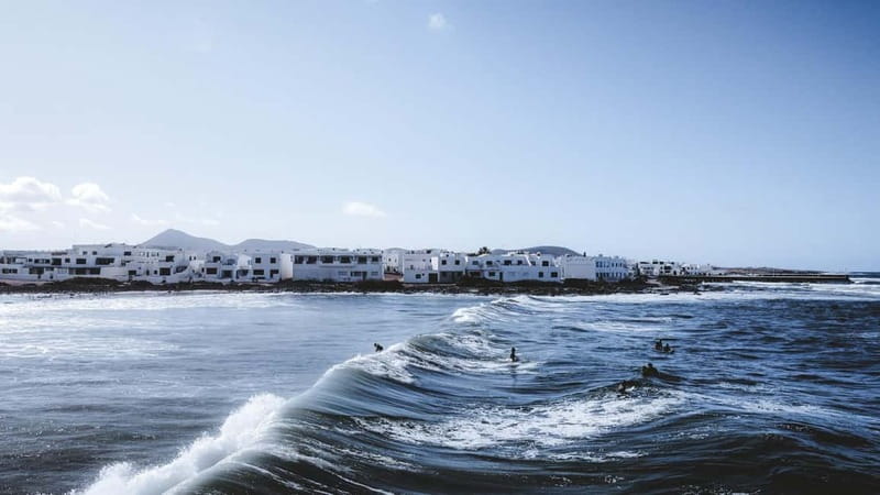 Lanzarote's First Surf School - 2-hour or 4-hour classes - Key points to know before booking
