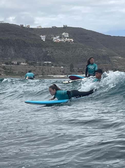 Las Palmas de Gran Canaria: Group surf lessons on La Laja beach - What you get for $47